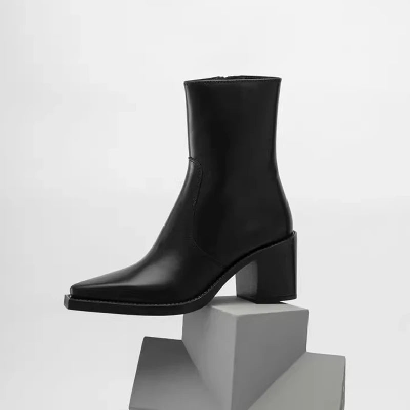 High Heels 
Cow Leather