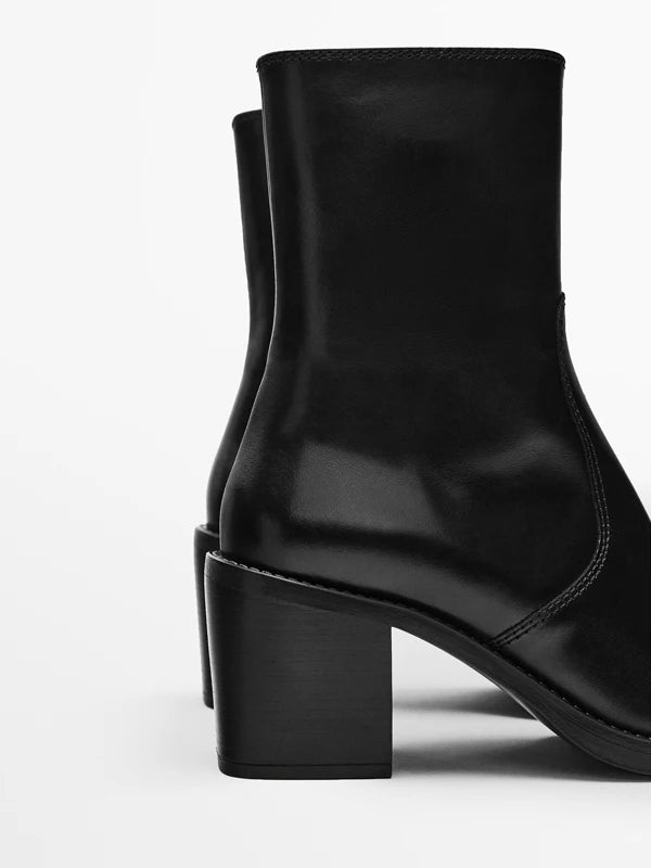 High Heels 
Cow Leather